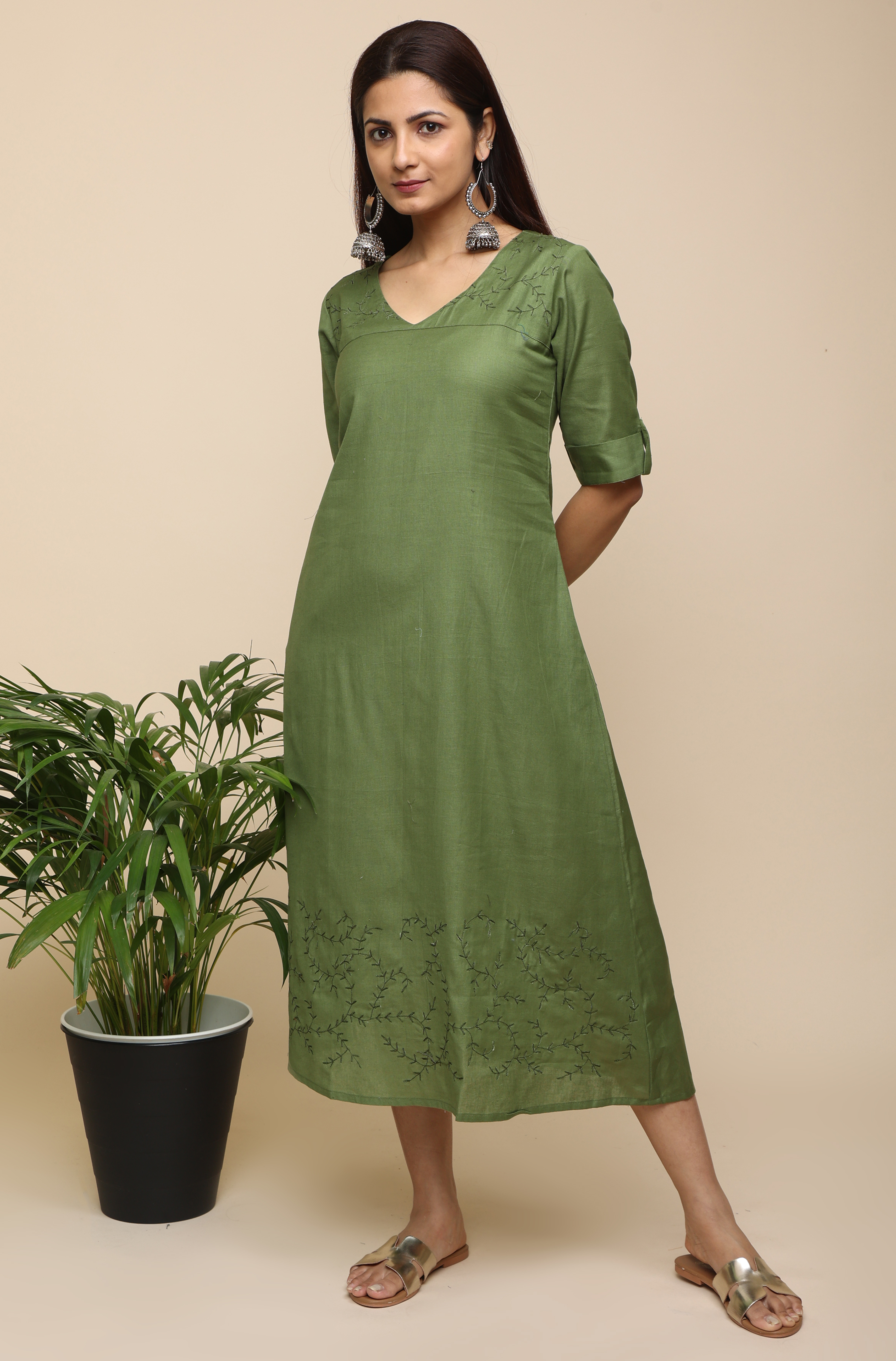 Embroidered casual cotton dress